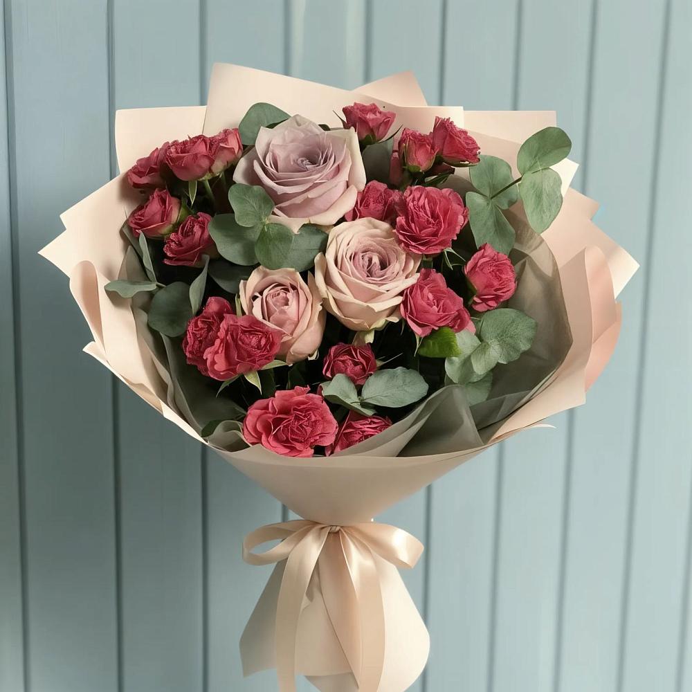 Букет цветов из: Гвоздики и Розы в Ильинское-Усово