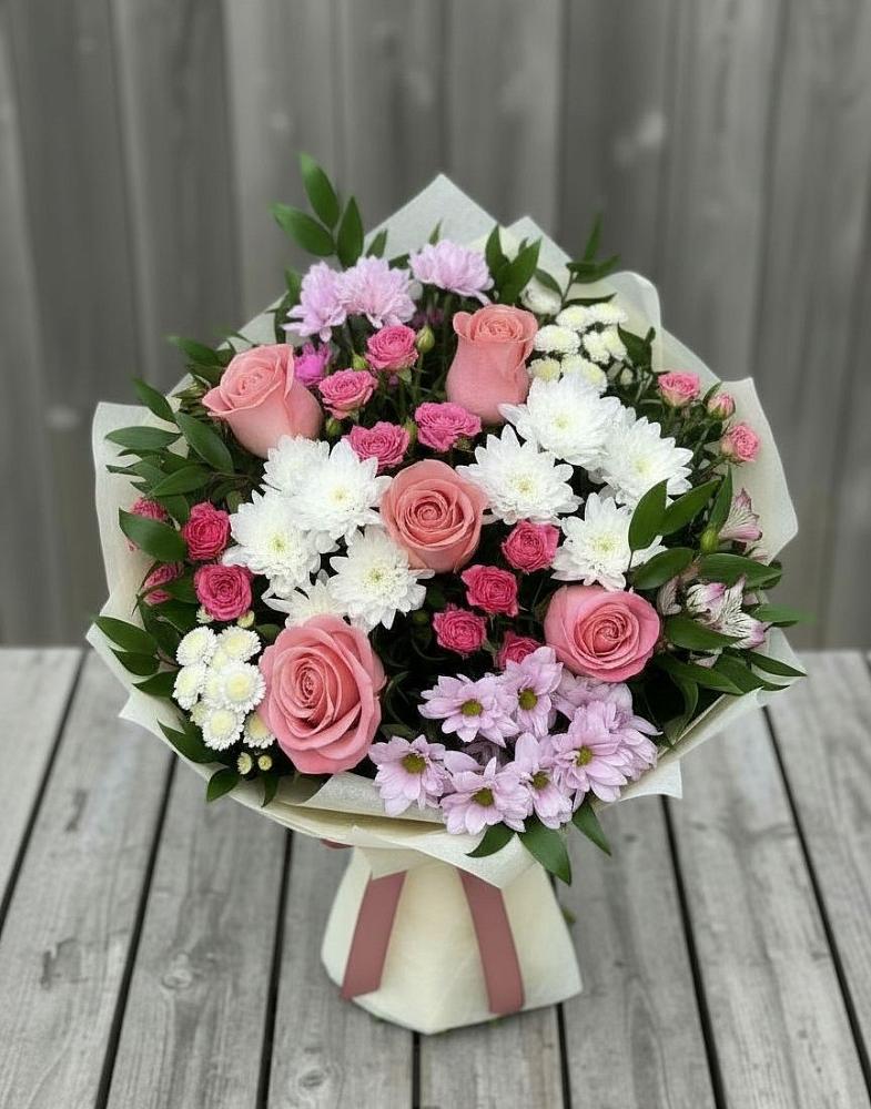 Букет цветов из: Альстромерии, Гвоздики, Розы и Хризантемы в Ильинское-Усово