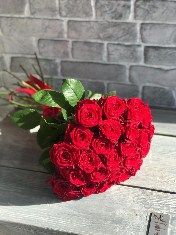 Букет Красные розы Фридом в Ильинское-Усово