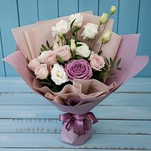 Букет цветов из:  Розы и Лизиантусы в Ильинское-Усово