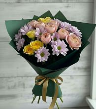 Букет цветов из:  Хризантемы и Розы в Ильинское-Усово