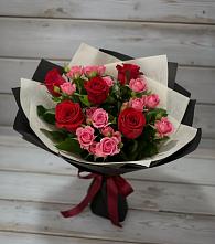 Букет цветов из:  Розы в Ильинское-Усово