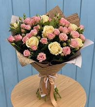 Букет цветов из:  Розы в Ильинское-Усово