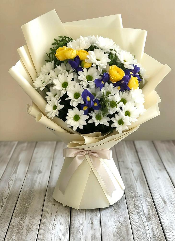 Букет цветов из: Ирисы, Хризантемы и Розы в Ильинское-Усово